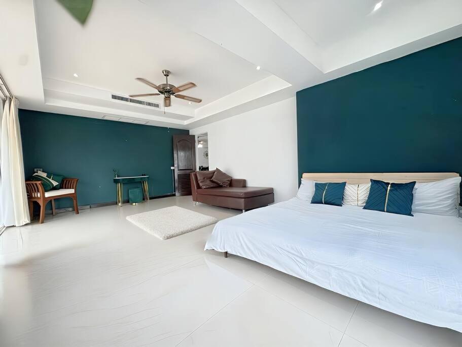 4 Bed Penthouse With 3 Terraces Appartement Patong Buitenkant foto